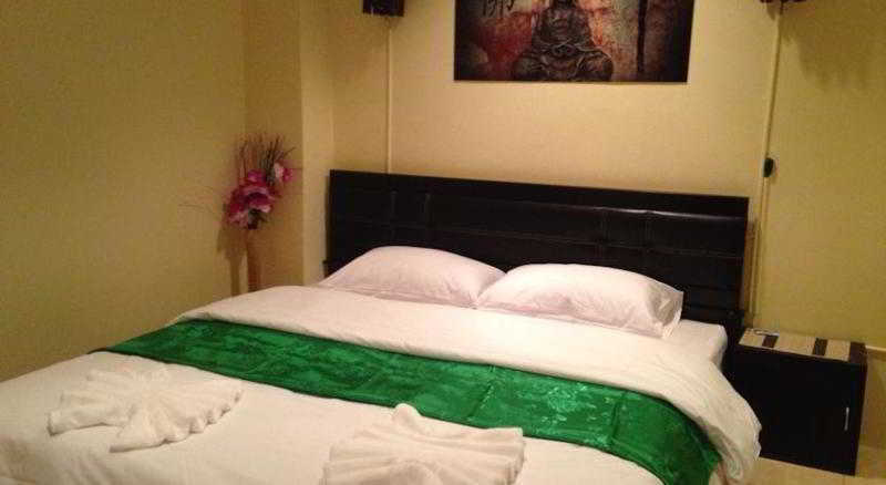 Hotel 3 Bees Krabi