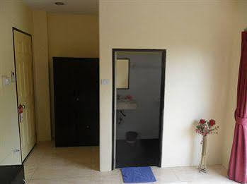 Hotel 3 Bees Krabi
